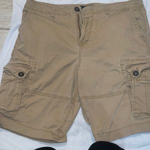 Aeropostale shorts waist 34 khaki